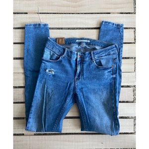 Zara Light Wash Skinny Jean